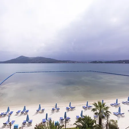 D - Hotell Ayvalı